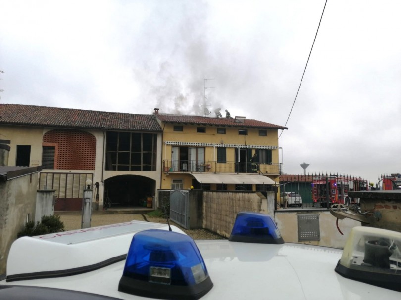Incendio in un'abitazione a Borgo: intossicato il padrone di casa
